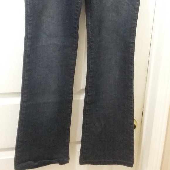 Dark Blue Jeans with pockets -by 28 Jeans - Picture 5 of 5